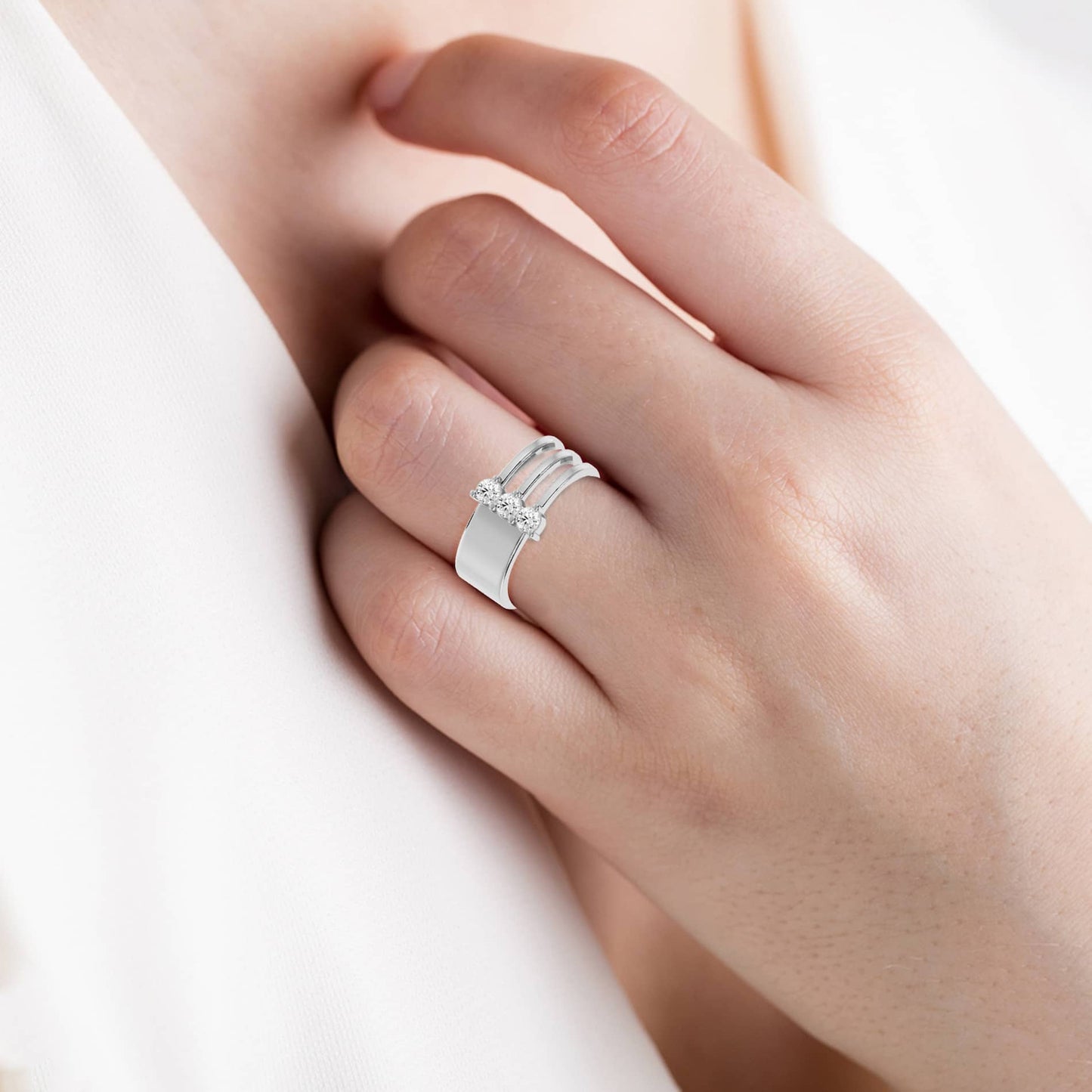 3 diamonds ring with gold